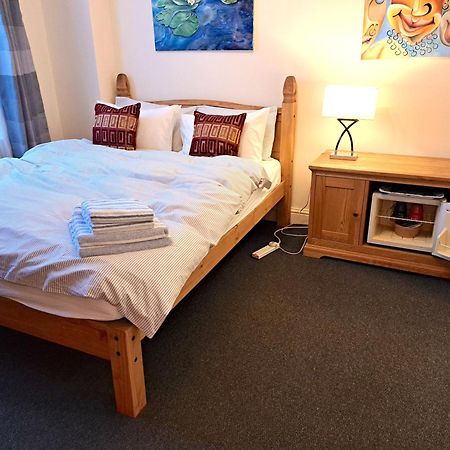 Double Room With Private Bathroom In Flat London Centre Εξωτερικό φωτογραφία
